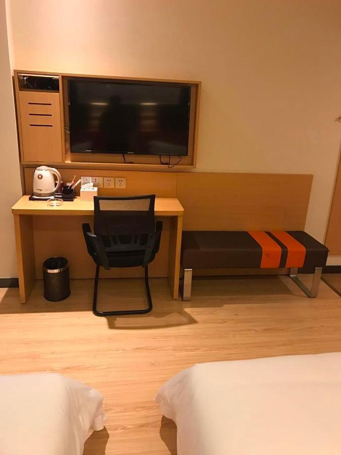 7 Days Premium Chongqing Jiangbei International Airport Branch Hotel Exterior photo